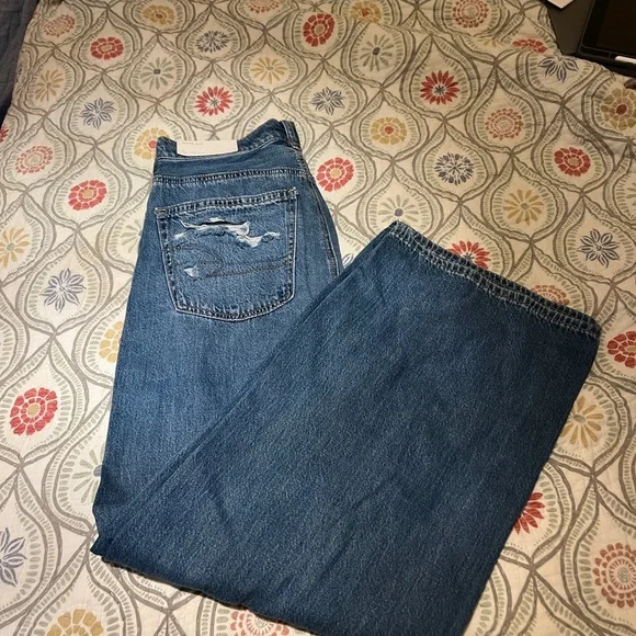 American Eagle Dark Wash Skater Jeans - Picture 2 of 3